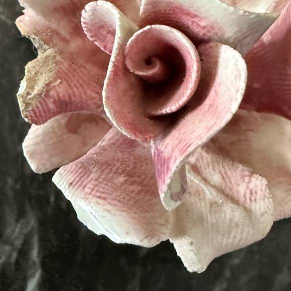 NOVE Capodimonte Floral Candle Holders - Picture 15 of 16